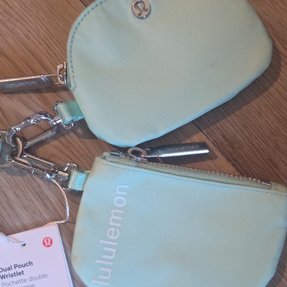 Lululemon Mint Green Wristlet Set - Picture 2 of 3